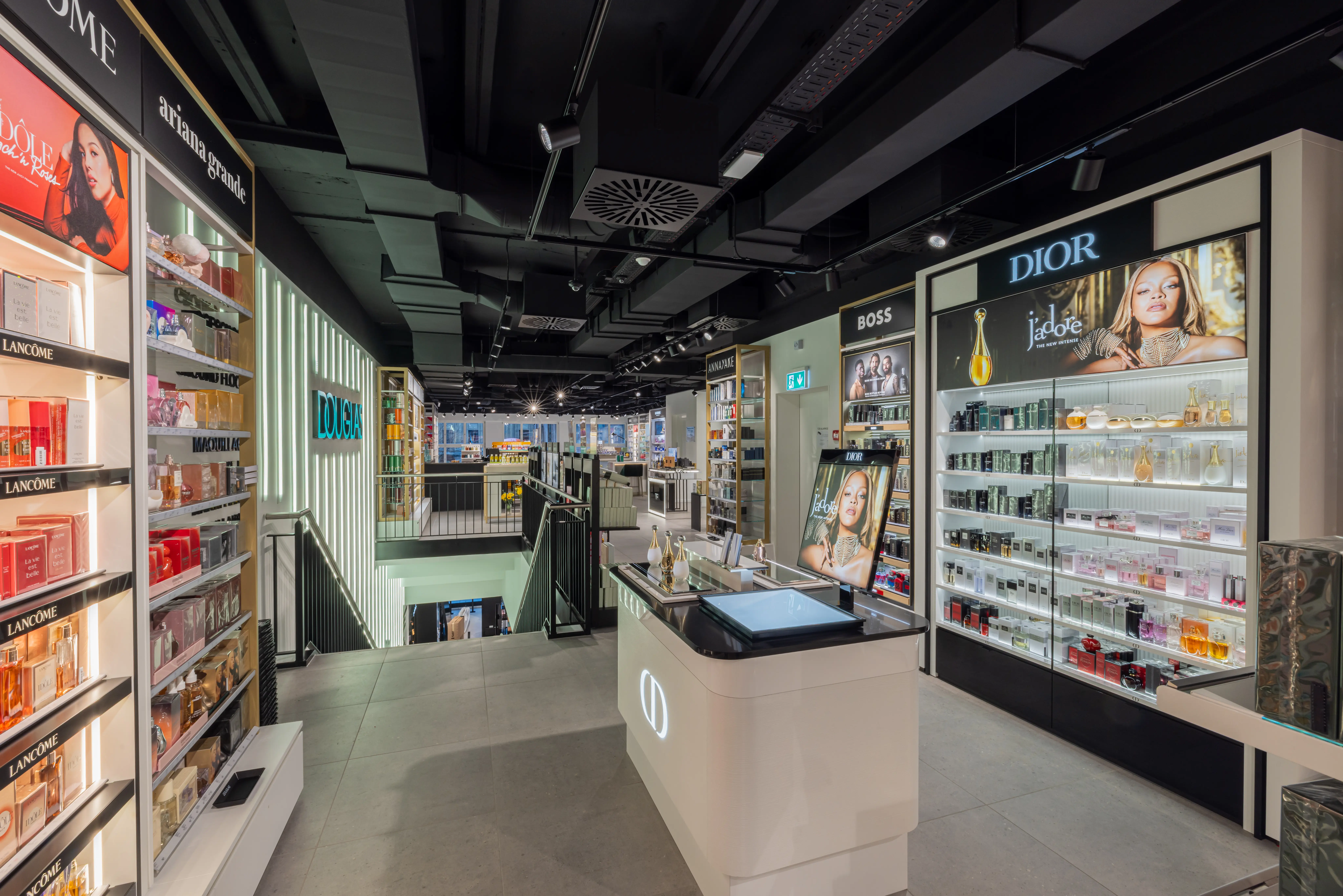 Douglas Basel Innenbereich