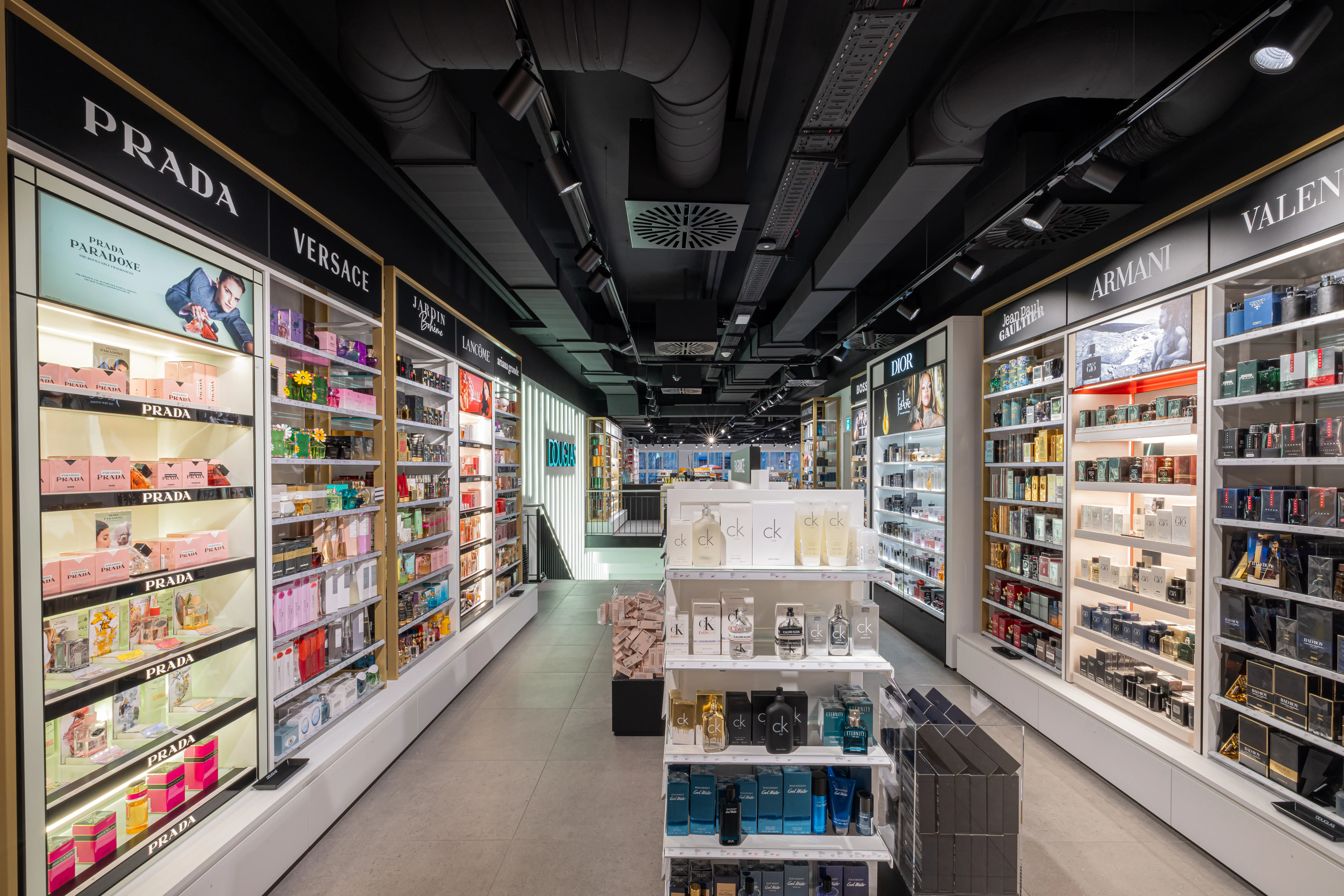 Douglas Basel Innenbereich