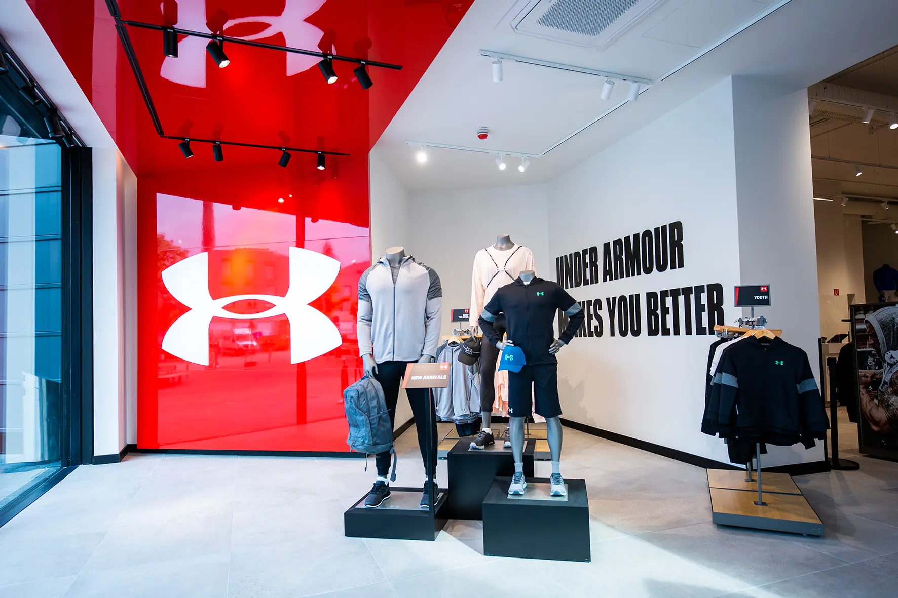 Under Armour Store von innen